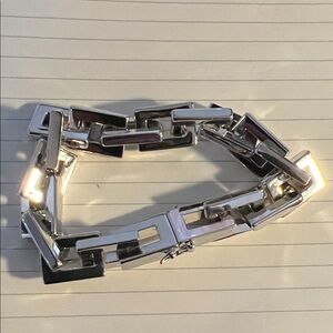 Chunky Milor Rectangular Chain Link Bracelet Magnet clasp